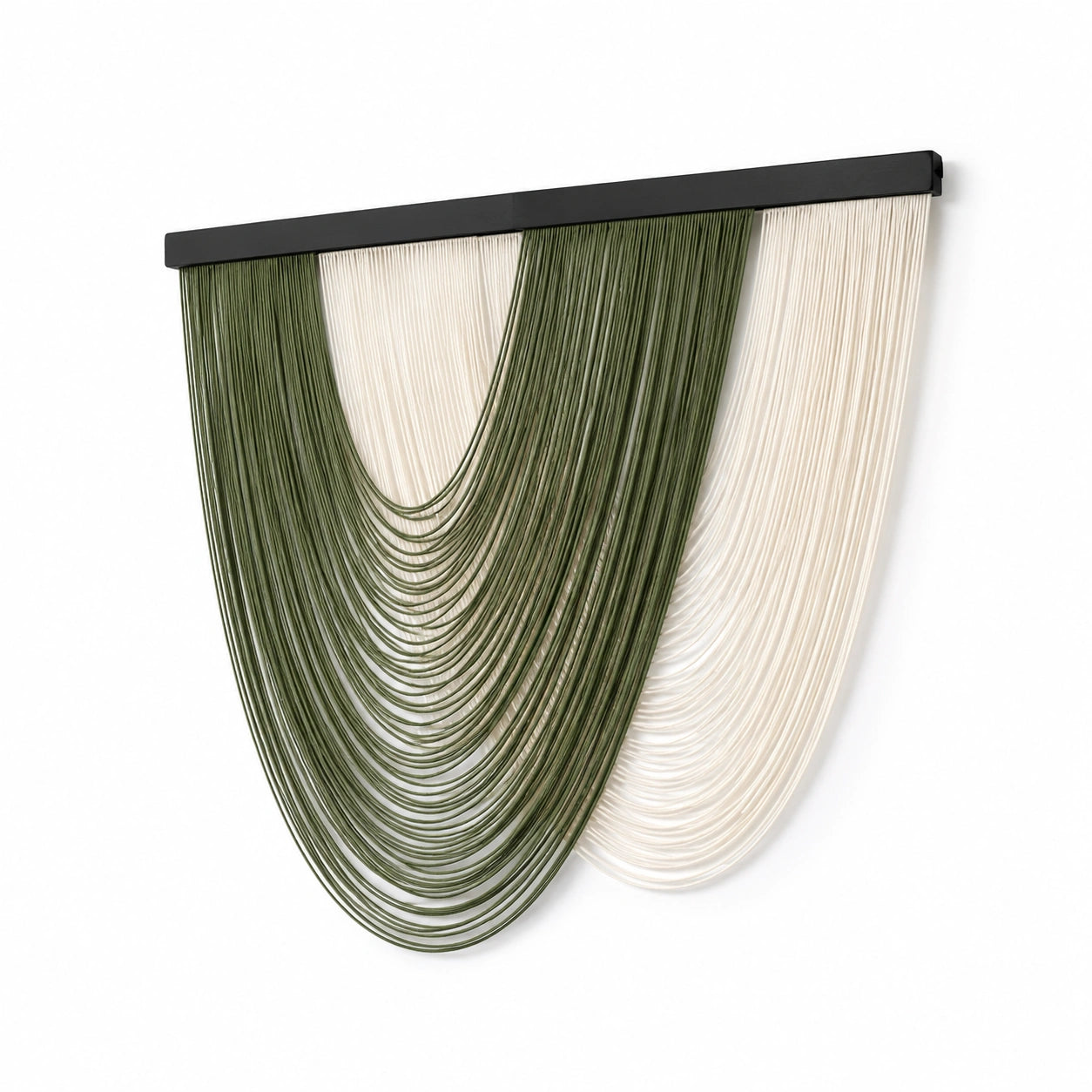 Tenture murale tissée 100 x 100 cm en coton vert sauge et écru avec support en bois ondulé